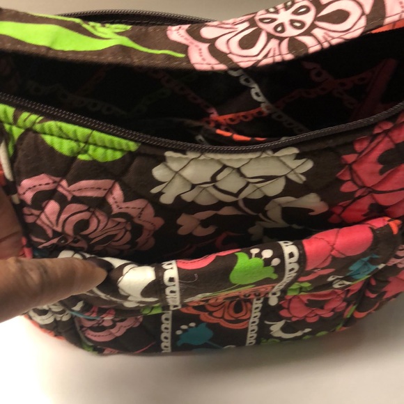 ❤️❤️SOLD❤️❤️2/$20....NWOT Vera Bradley crossbody - Picture 4 of 8